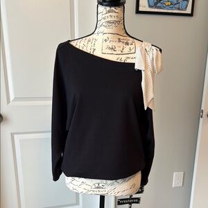 White House Black Market Black Top